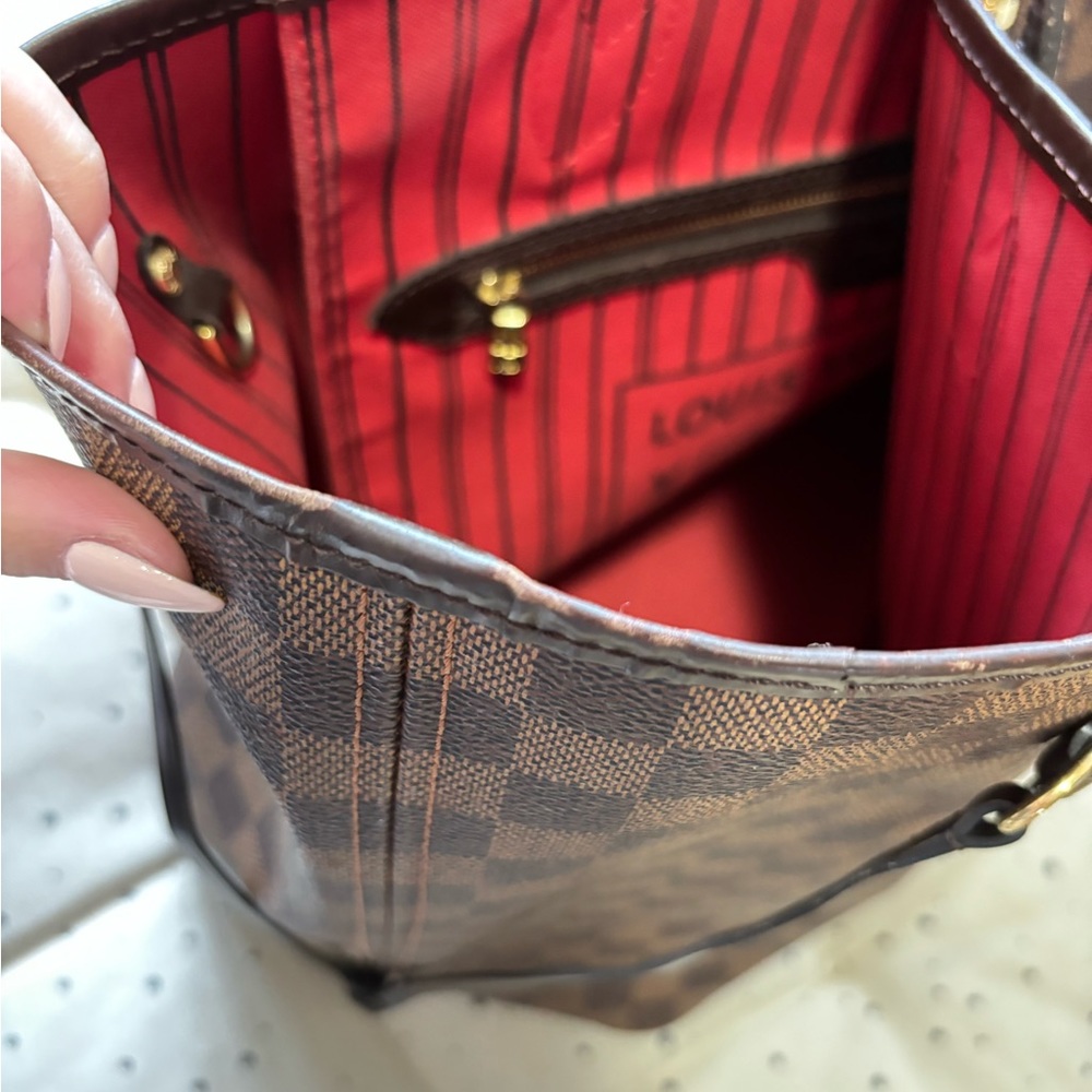 Authentic Louis Vuitton Damier Ebenezer Neverfull Gm - Picture 11 of 16